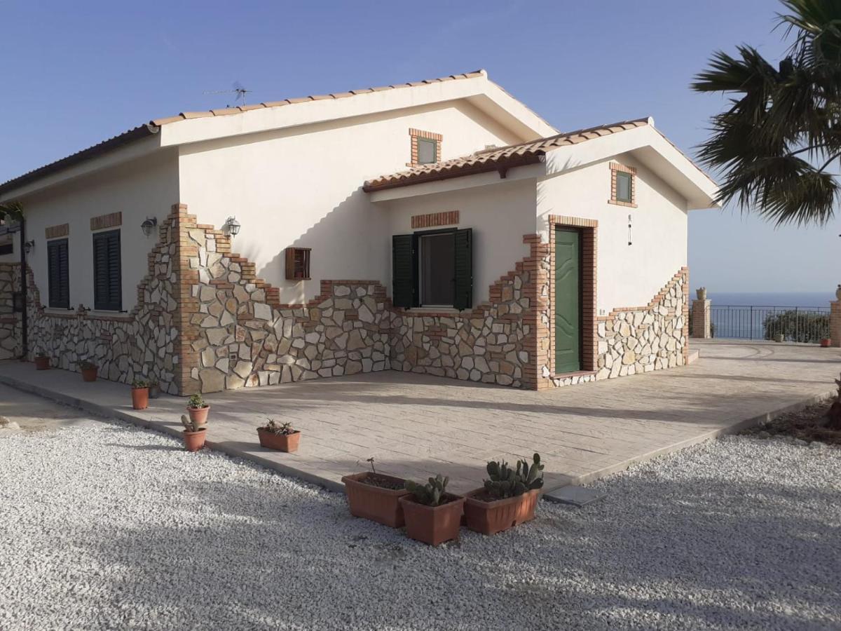 Villa Il Casale Di Bovo Marina Montallegro Exterior foto