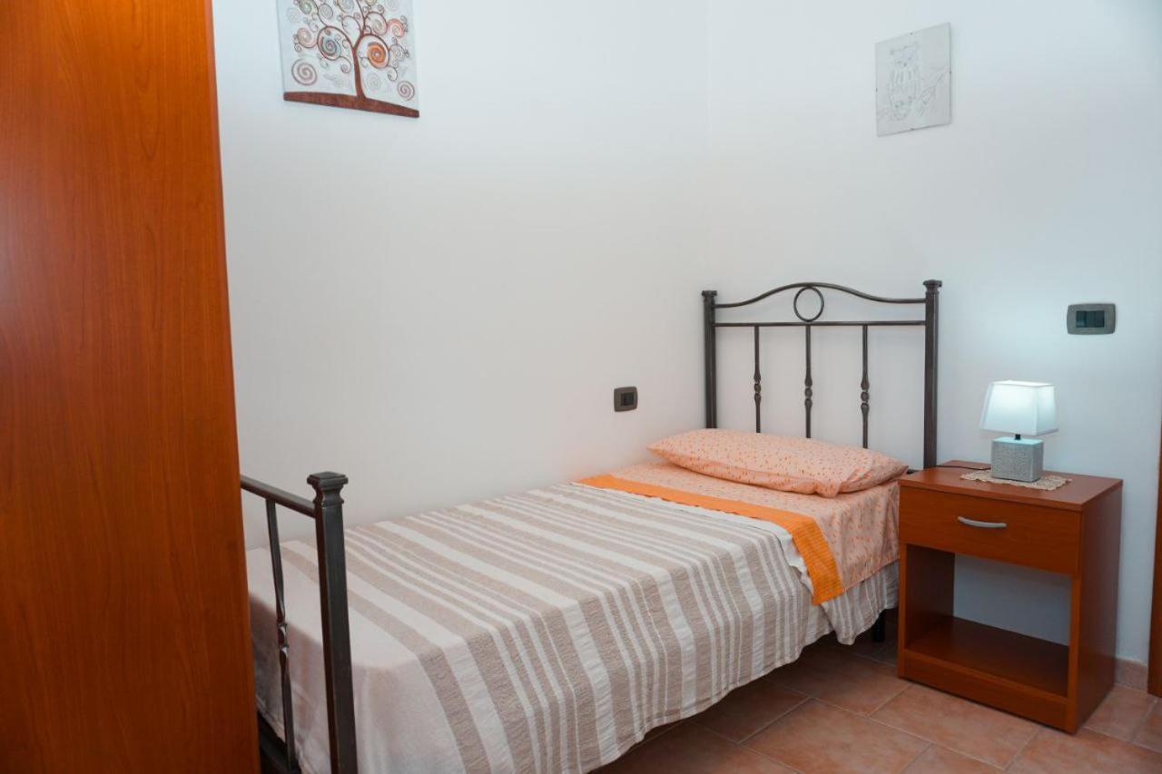 Villa Il Casale Di Bovo Marina Montallegro Zimmer foto
